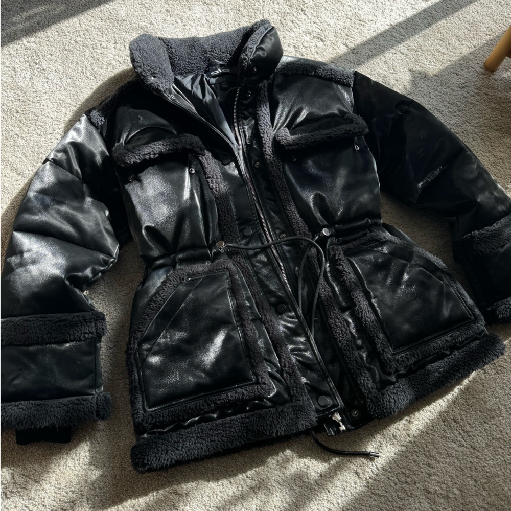 Alo Ice Breaker Puffer size S